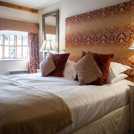 Brace Of Pheasants Hotel Alton Pancras Bagian luar foto