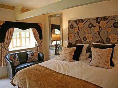 Brace Of Pheasants Hotel Alton Pancras Bagian luar foto